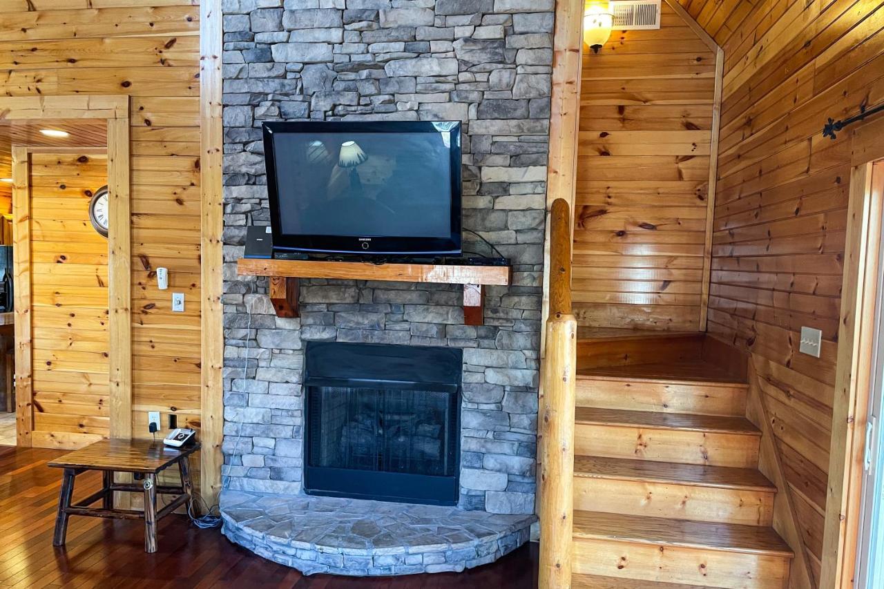 Black Bear Hideaway Cabin Gatlinburg Εξωτερικό φωτογραφία