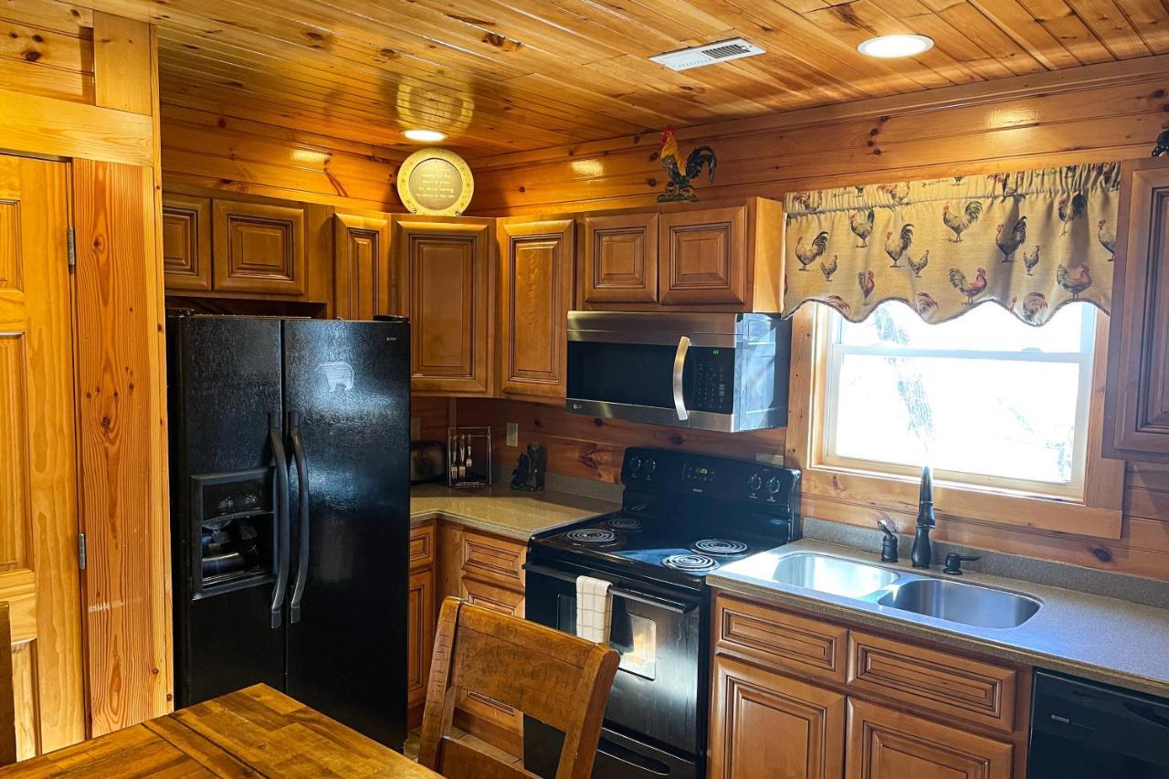 Black Bear Hideaway Cabin Gatlinburg Εξωτερικό φωτογραφία