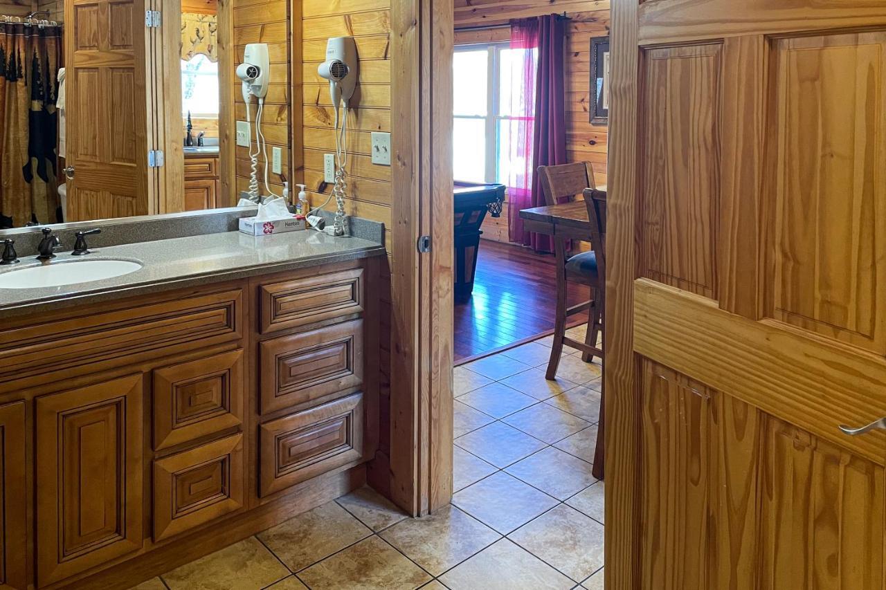 Black Bear Hideaway Cabin Gatlinburg Εξωτερικό φωτογραφία